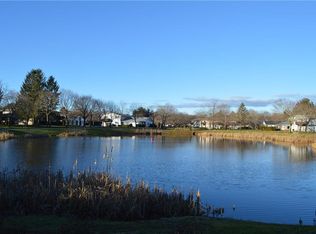 443 Bryantville Ct, Warwick, RI 02886