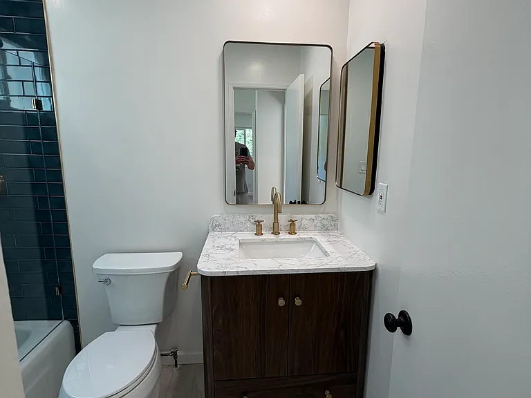8535 Lookout Mountain Ave — Photo 29