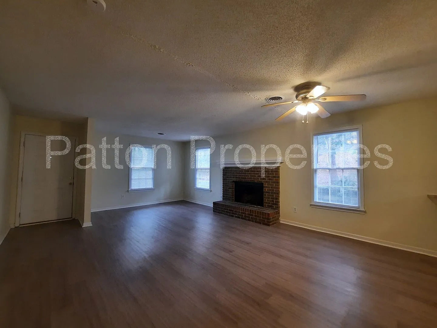 1005 Lynn Street - Outside CoC - R01500-02-04 — Photo 4