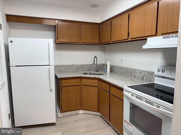 3rd image of 512 Stidman Dr APT D3