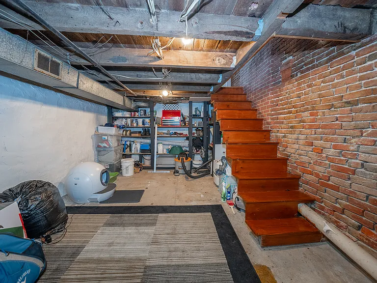 236 Wilder St — Photo 31