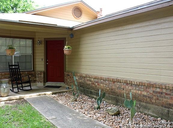 2nd image of 15514 Knollglade