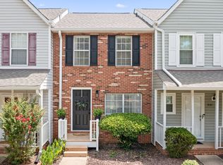 8159 Circle Tree Ln, Charlotte, NC 28277