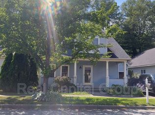 21 Thoroughbred Dr, Saratoga Springs, NY 12866