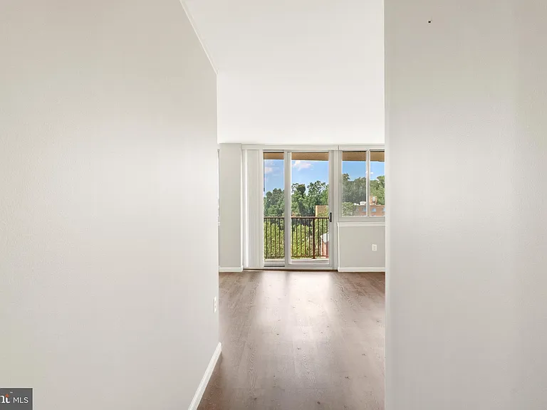 5353 Columbia Pike #607 — Photo 5