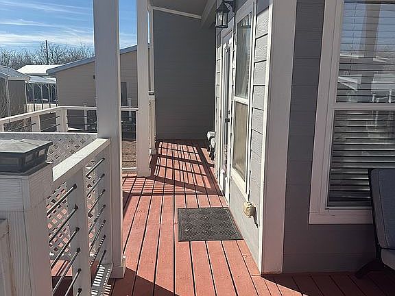 3rd image of 2118 N Florida Ave #41