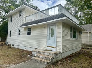 887 Arlington Ave, Forked River, NJ 08731