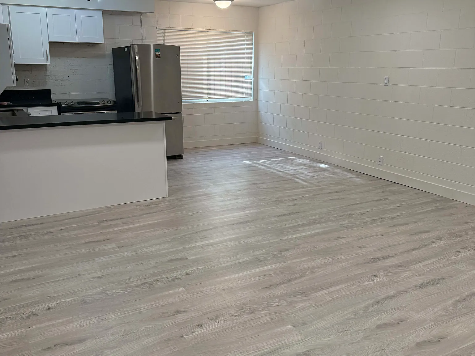 2 bed, 970 sqft, $1,609 — Photo 3