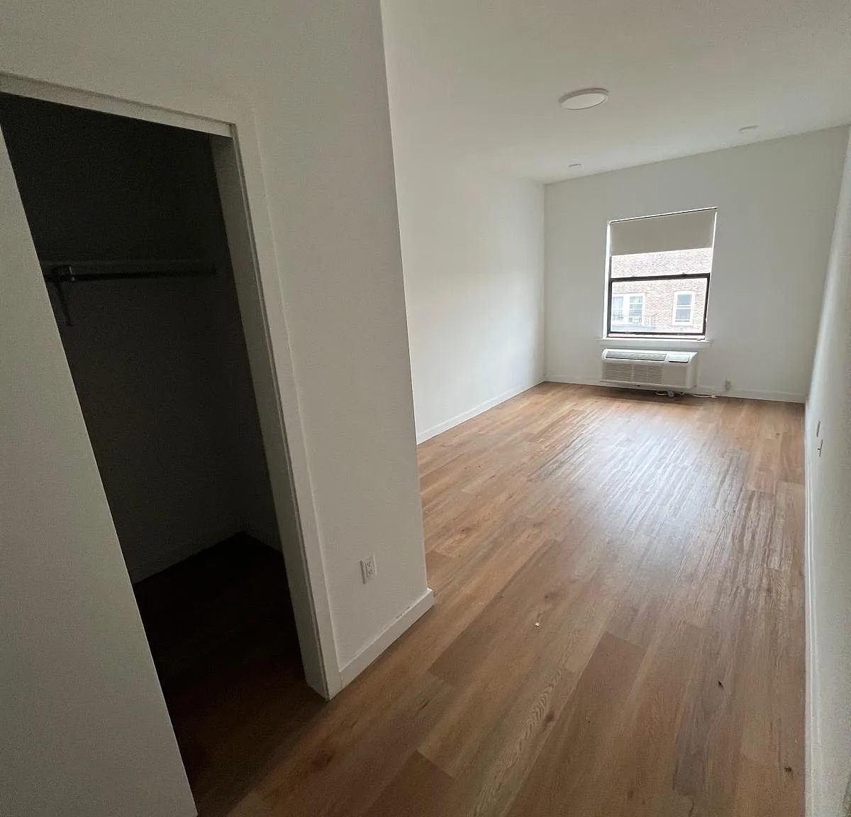 2 bed, 1057 sqft, $2,595 — Photo 4
