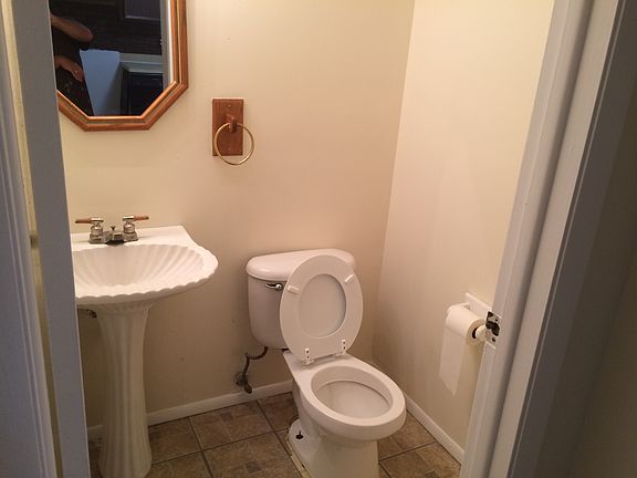 4th image of 4768 Four Seasons Dr