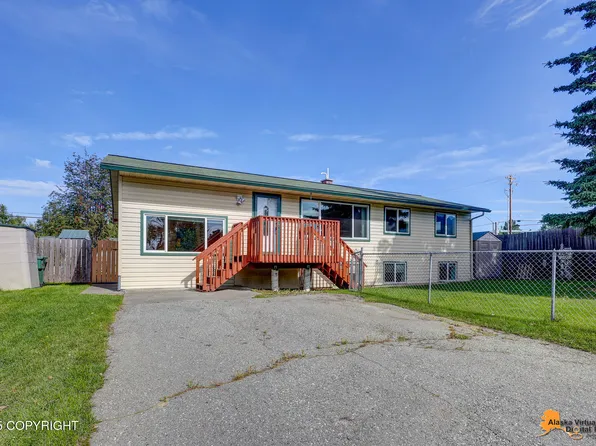 7813 Dover Ave, Anchorage, AK 99504