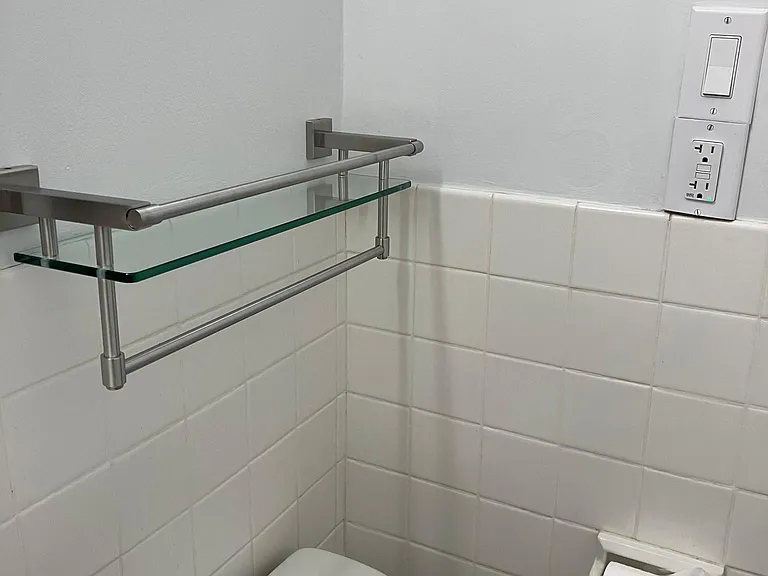 10620 Weymouth St #101 — Photo 34
