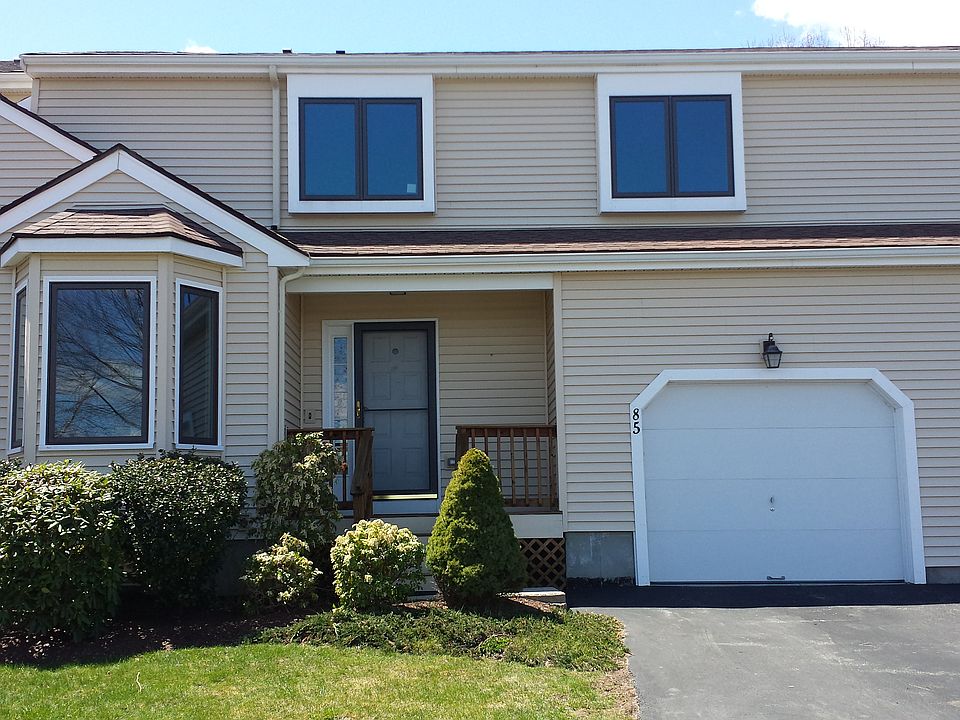 townouse w/ 1car garage