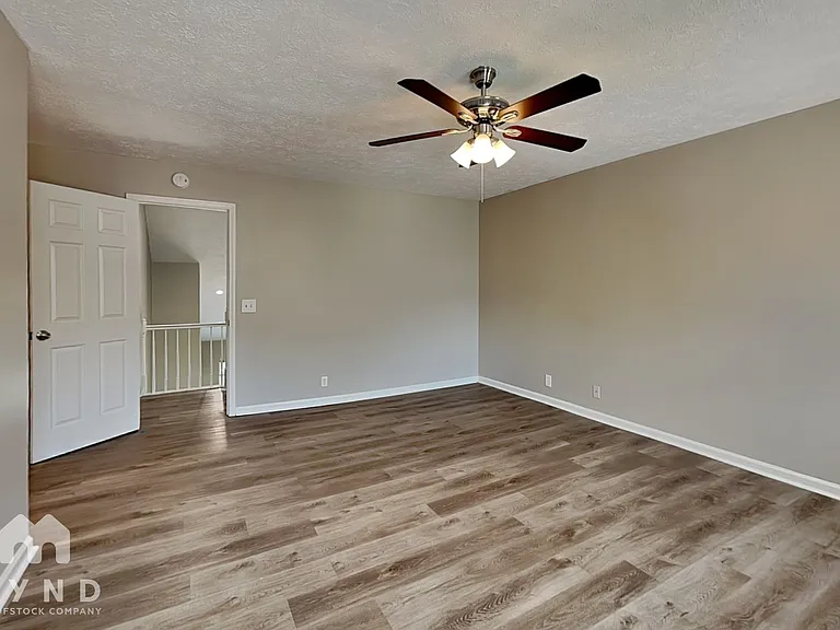 3100 Creekview Ln — Photo 11