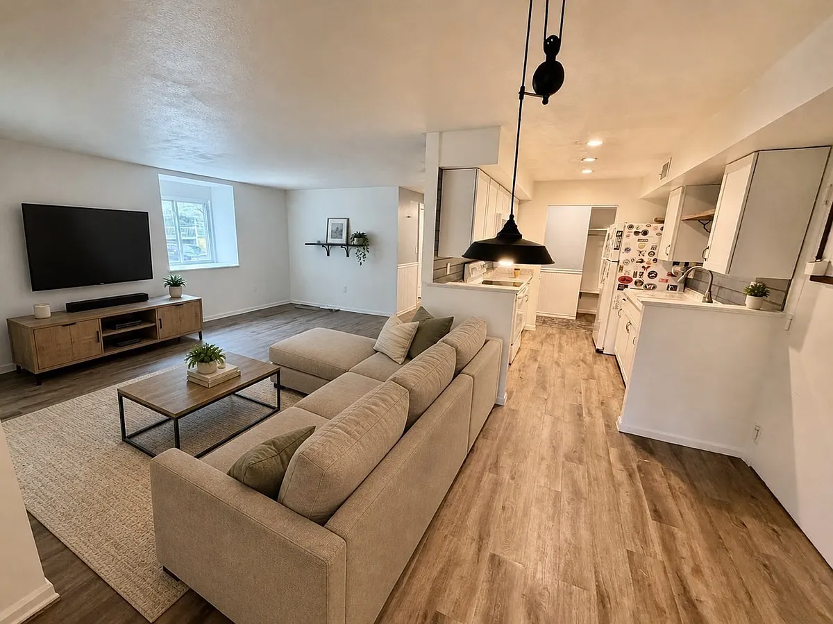 Building Photo - 13 Beals Cove Rd #K
