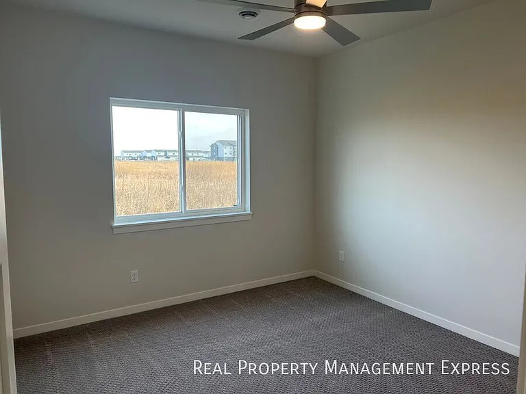 5516 S Huntwood Ave — Photo 11