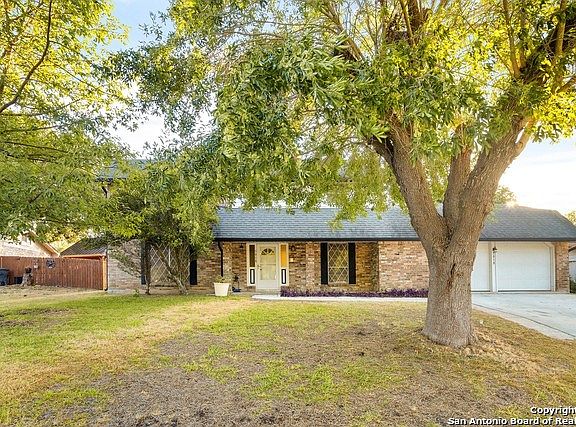 2nd image of 5018 Risada St