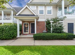 3968 Cherry Creek Ln, Sterling Heights, MI