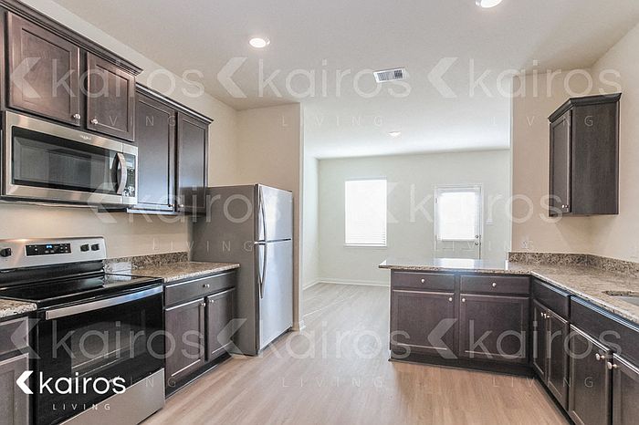 2nd image of 6250 El Platino Dr