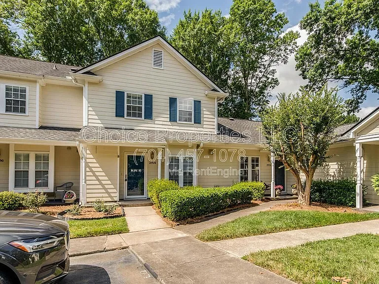 2704 New Hamlin Way — Photo 1