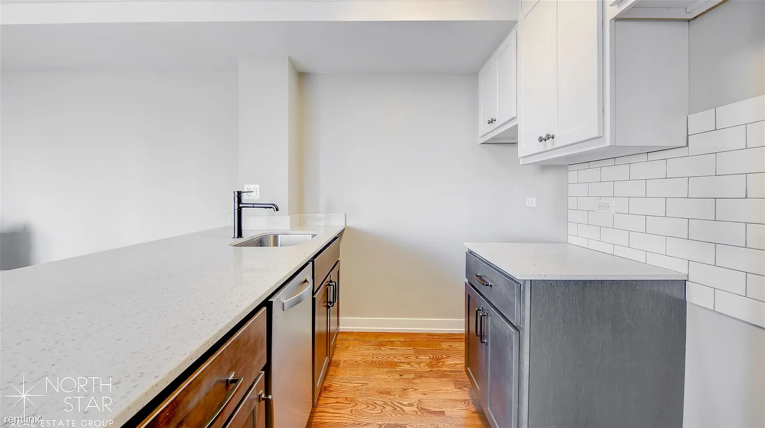 5901 N Sheridan Rd APT 1F photo 1