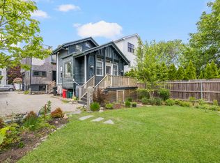 24 Houston Ave #2, Newport, RI 02840
