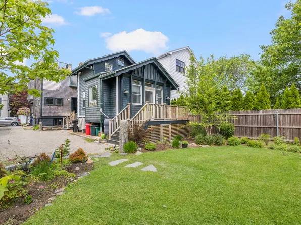 24 Houston Ave #2, Newport, RI 02840