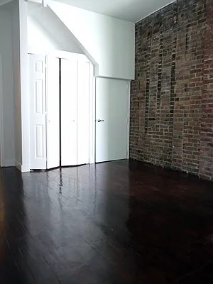 Rented by Citi Habitats | media 33