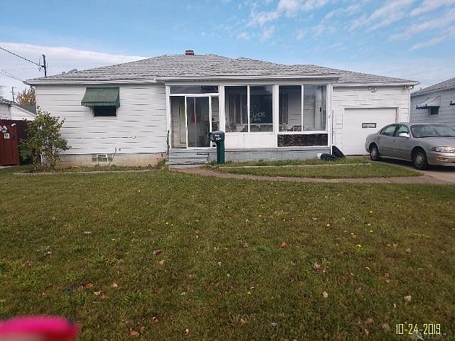 1st image of 1612 W 29th St