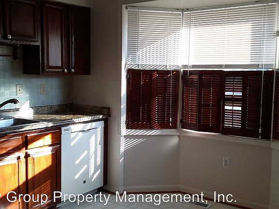 4th image of 806 Flagler Dr