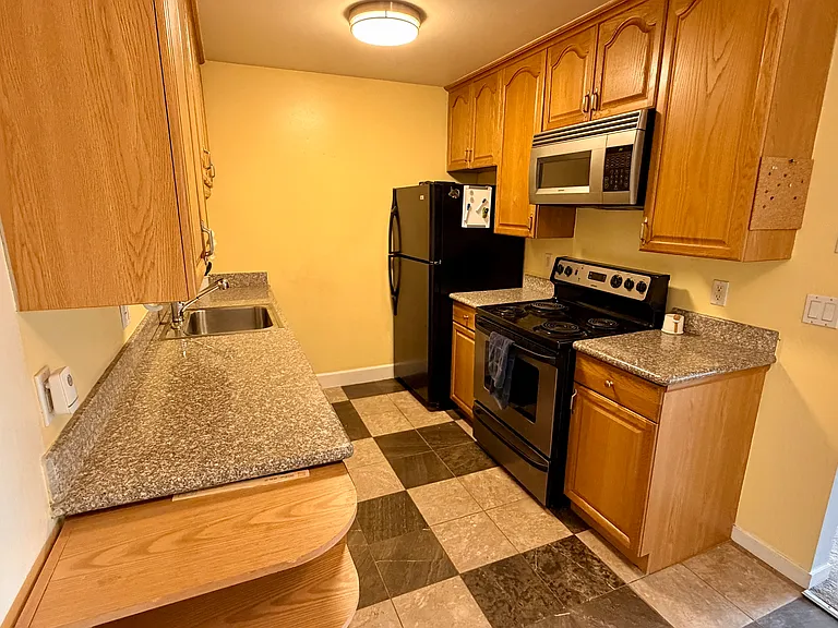 1481 Marchbanks Dr #3 — Photo 9