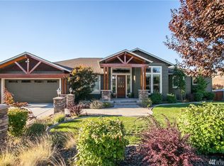 955 Golden Crest Dr, Wenatchee, WA 98801
