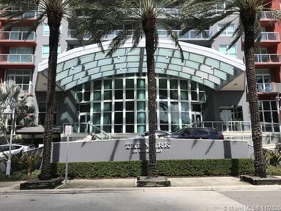 5th image of 1115 Brickell Bay Dr #201