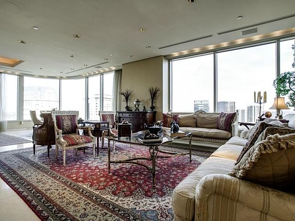 5th image of 3510 Turtle Creek Blvd APT 17A