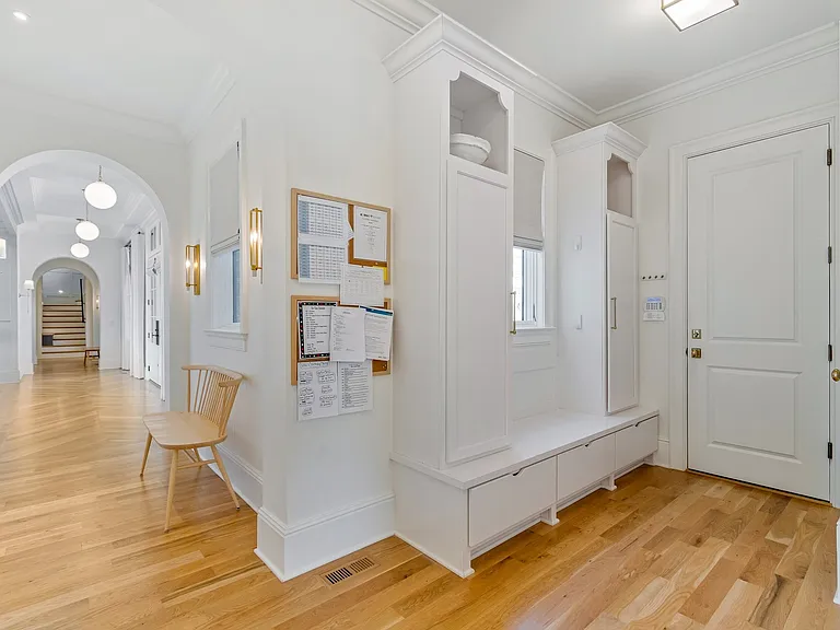 7212 Shagbark Ln — Photo 13