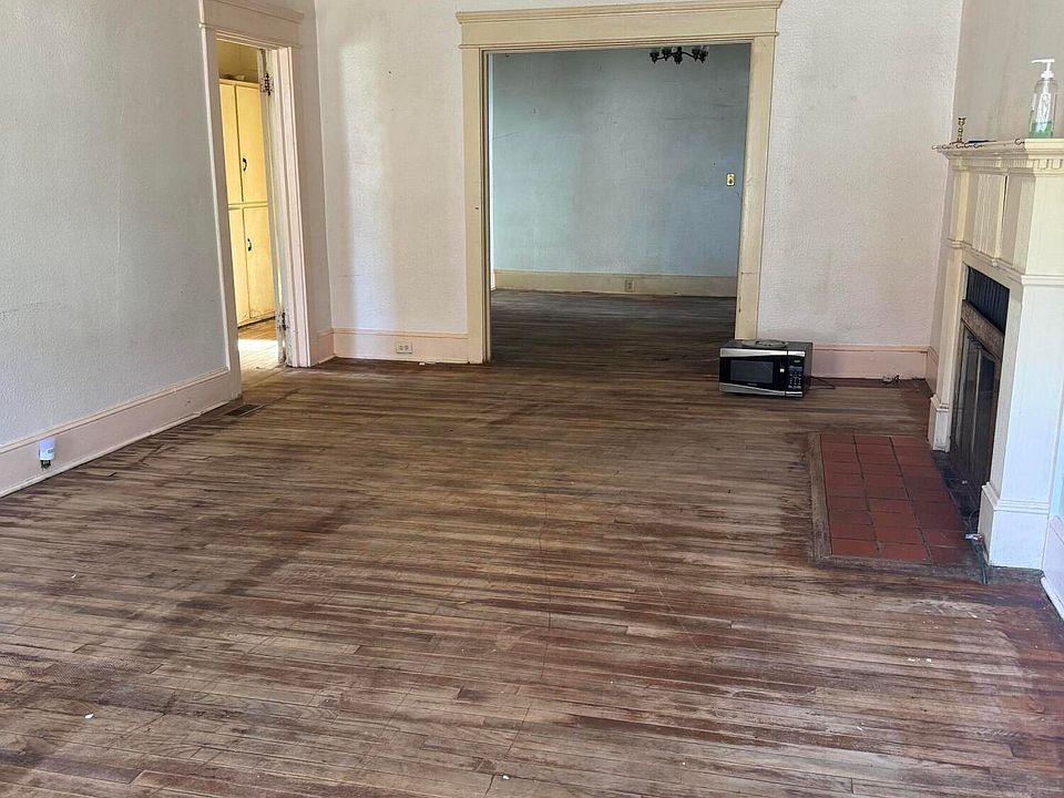 1st image of 604 S Layton Ave