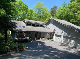 1 Hidden Cove Ln, Clover, SC 29710