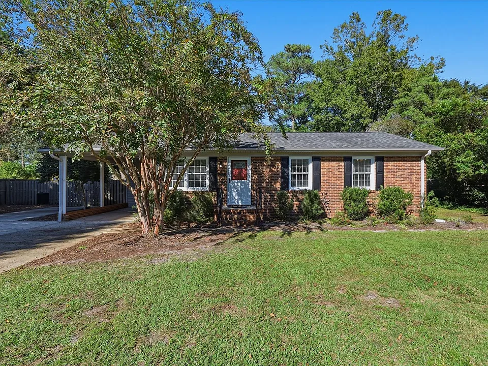 210 Seminole Trl