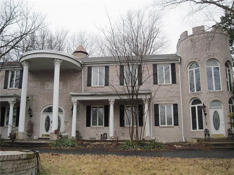 1st image of 275 Afshari Dr