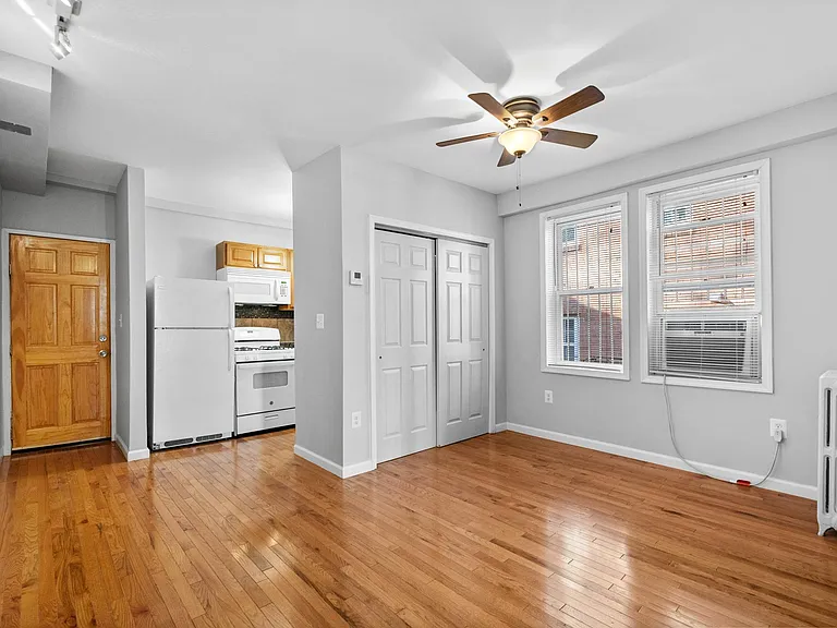 1615 12th St NW #4 — Photo 3