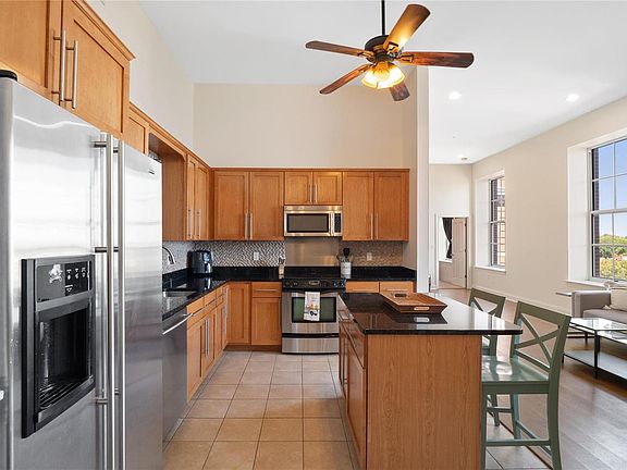 2nd image of 1515 Lafayette Ave Unit 509