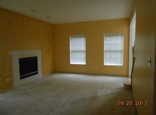 18404 Stonecreek Dr, Hazel Crest, IL 60429