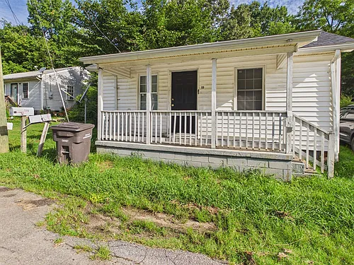 119 Railroad St Photo 1