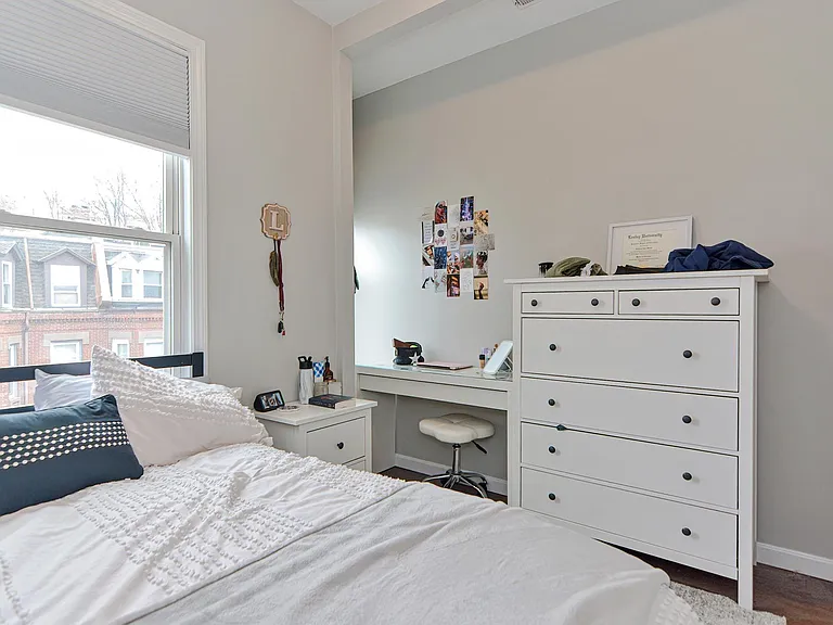 347 E 8th St #3 — Photo 11