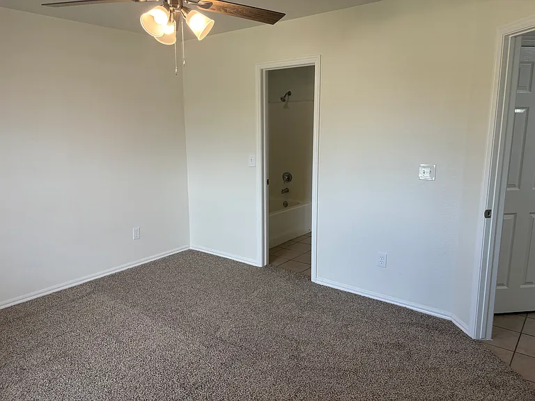 4420 SW Mesquite Dr — Photo 8