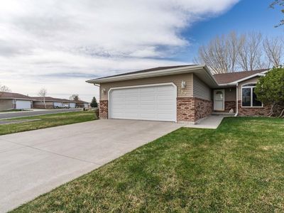 122 Buena Vista Ave, Cody, WY, 82414
