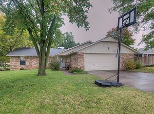904 Kings Cir, Bartlesville, OK 74006