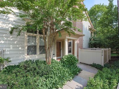 5810 Linden Square Ct, Rockville, MD, 20852