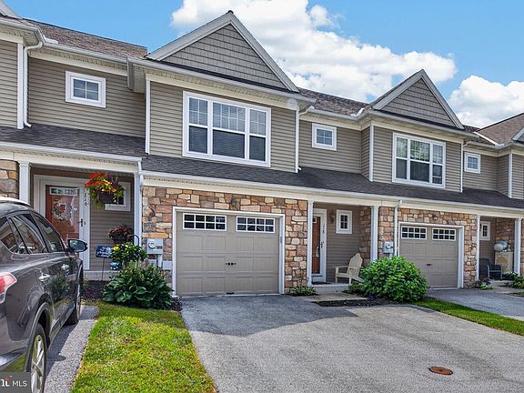 2nd image of 118 Red Maple Ln