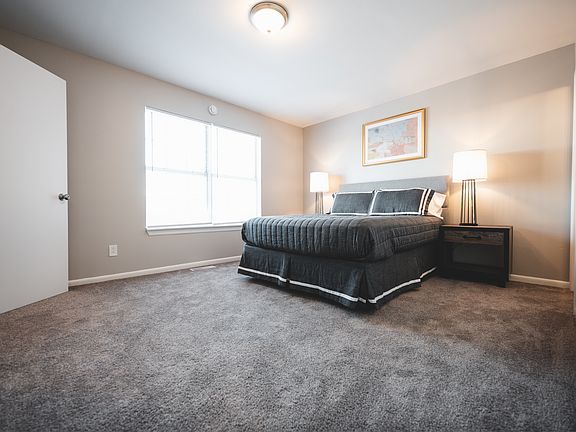 4th image of 501 Cranberry Pointe Ln #1706